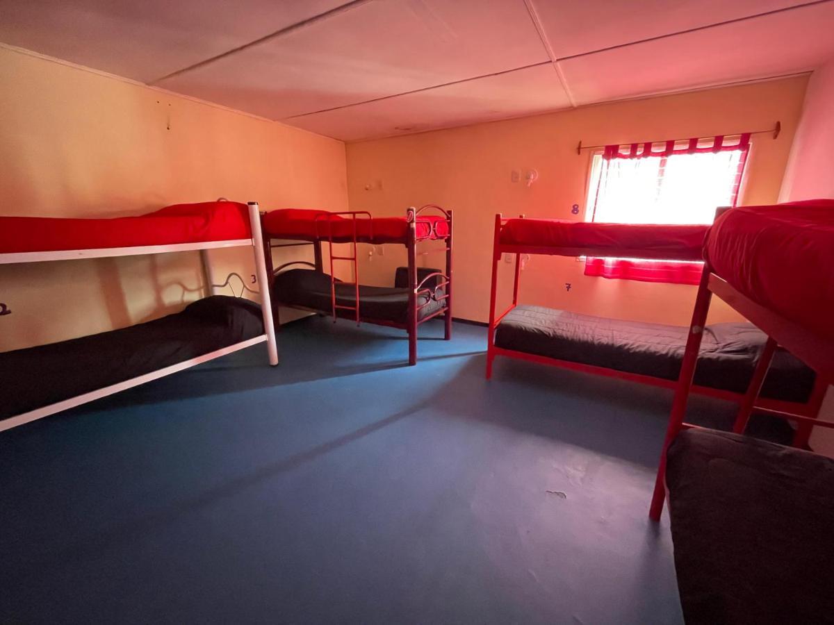 Complejo Don Joel Hostel Ел Чалтен Екстериор снимка