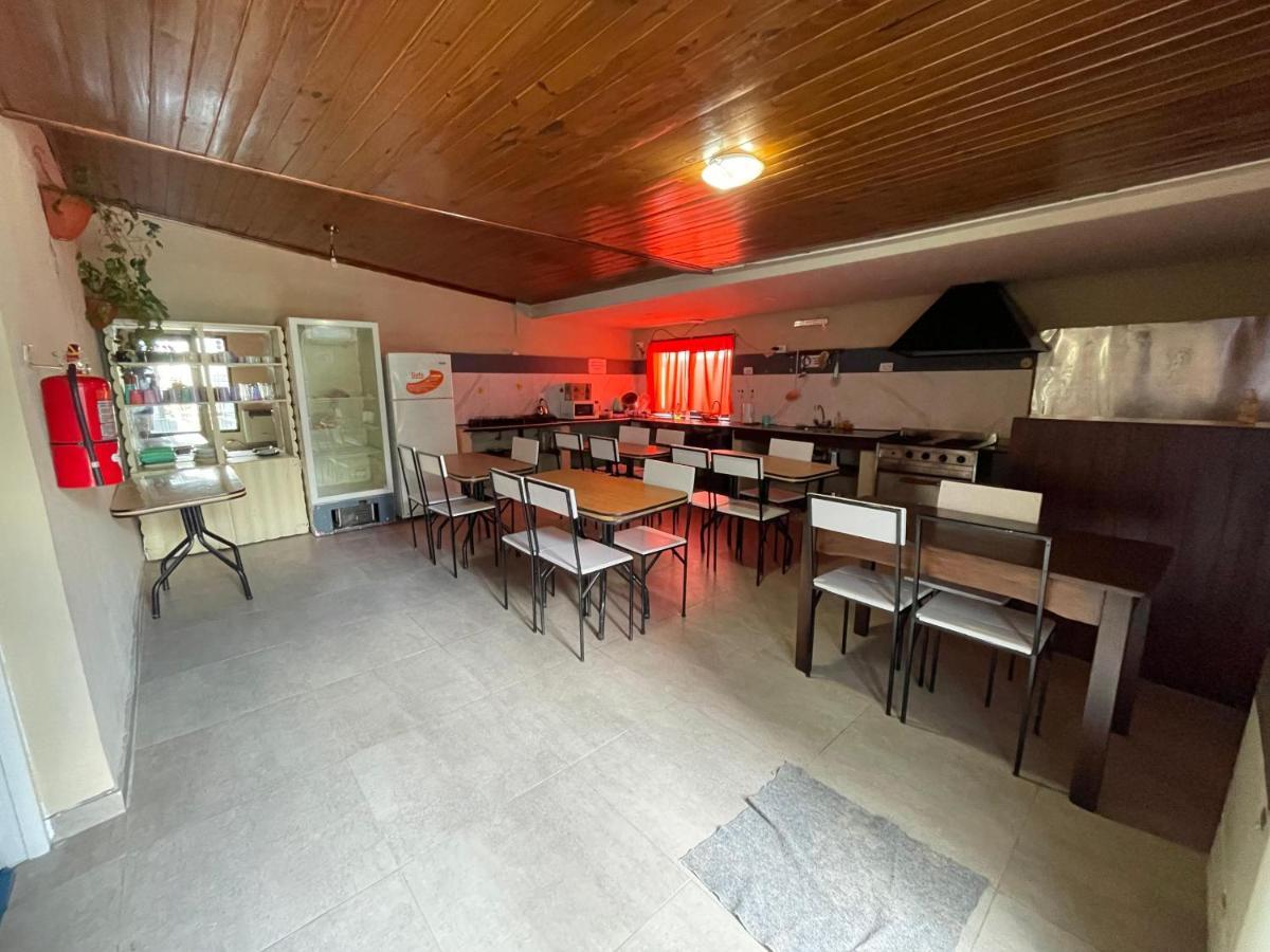 Complejo Don Joel Hostel Ел Чалтен Екстериор снимка
